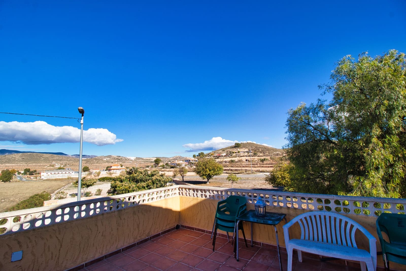 5 sypialnia Finka/Dom wiejski na sprzedaż w Miasto Alicante / Alacant z basenem garażem - 395 000 € (Ref: 9414921)