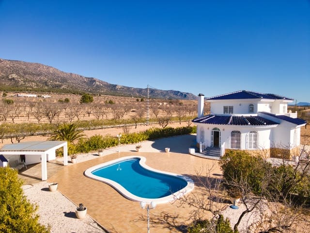 4 slaapkamer Finca/Landhuis te koop in Pinoso met zwembad garage - € 475.000 (Ref: 9414925)