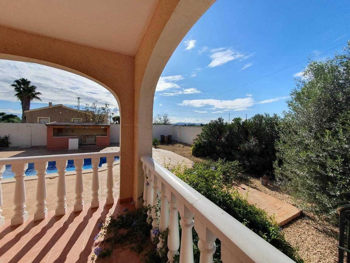 3 sovrum Finca/Hus på landet till salu i Alicante stad med pool garage - 285 000 € (Ref: 9417407)