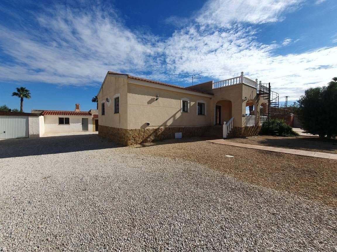 3 sovrum Finca/Hus på landet till salu i Alicante stad med pool garage - 285 000 € (Ref: 9417407)