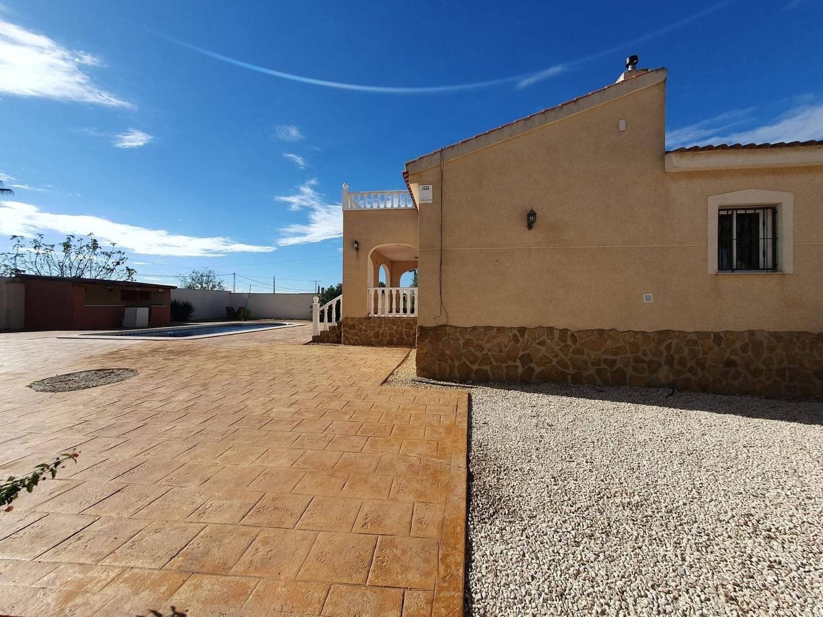 3 sovrum Finca/Hus på landet till salu i Alicante stad med pool garage - 285 000 € (Ref: 9417407)