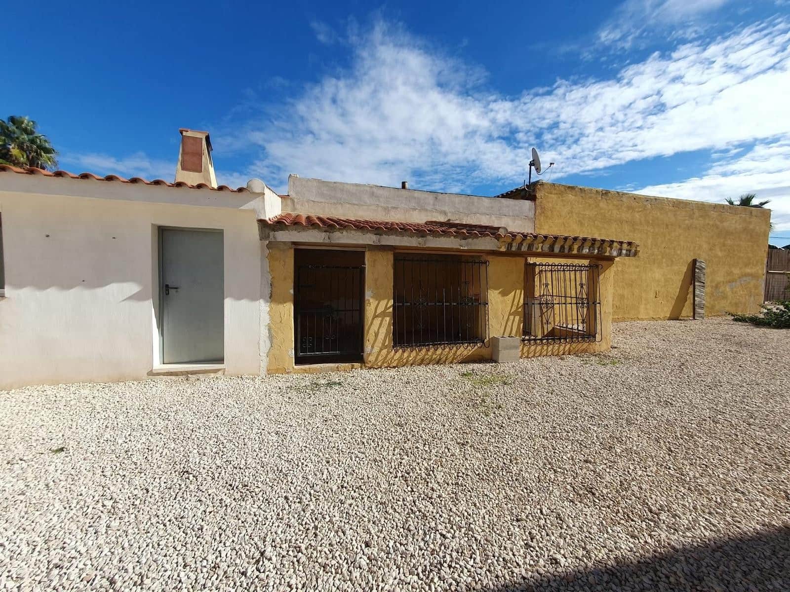 3 sovrum Finca/Hus på landet till salu i Alicante stad med pool garage - 285 000 € (Ref: 9417407)