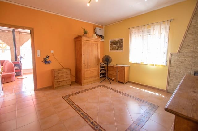 4 Zimmer Finca/Landgut zu verkaufen in Alicante / Alacant Stadt mit Pool Garage - 415.000 € (Ref: 9426356)