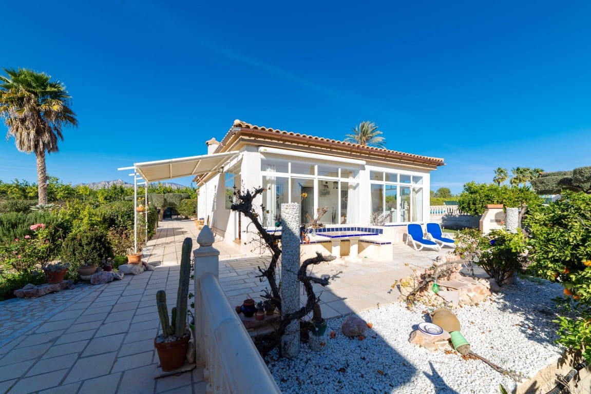 3 sypialnia Finka/Dom wiejski na sprzedaż w Miasto Alicante / Alacant z basenem - 330 000 € (Ref: 9426357)