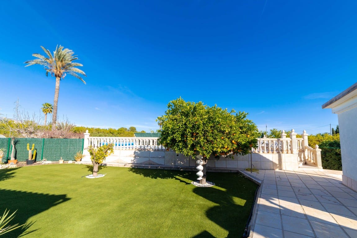 3 chambre Finca/Maison de Campagne à vendre à Albatera avec piscine - 330 000 € (Ref: 9426358)