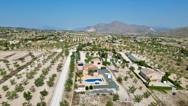 5 bedroom Villa for sale in Hondón de los Frailes with pool garage - € 440,000 (Ref: 9428130)