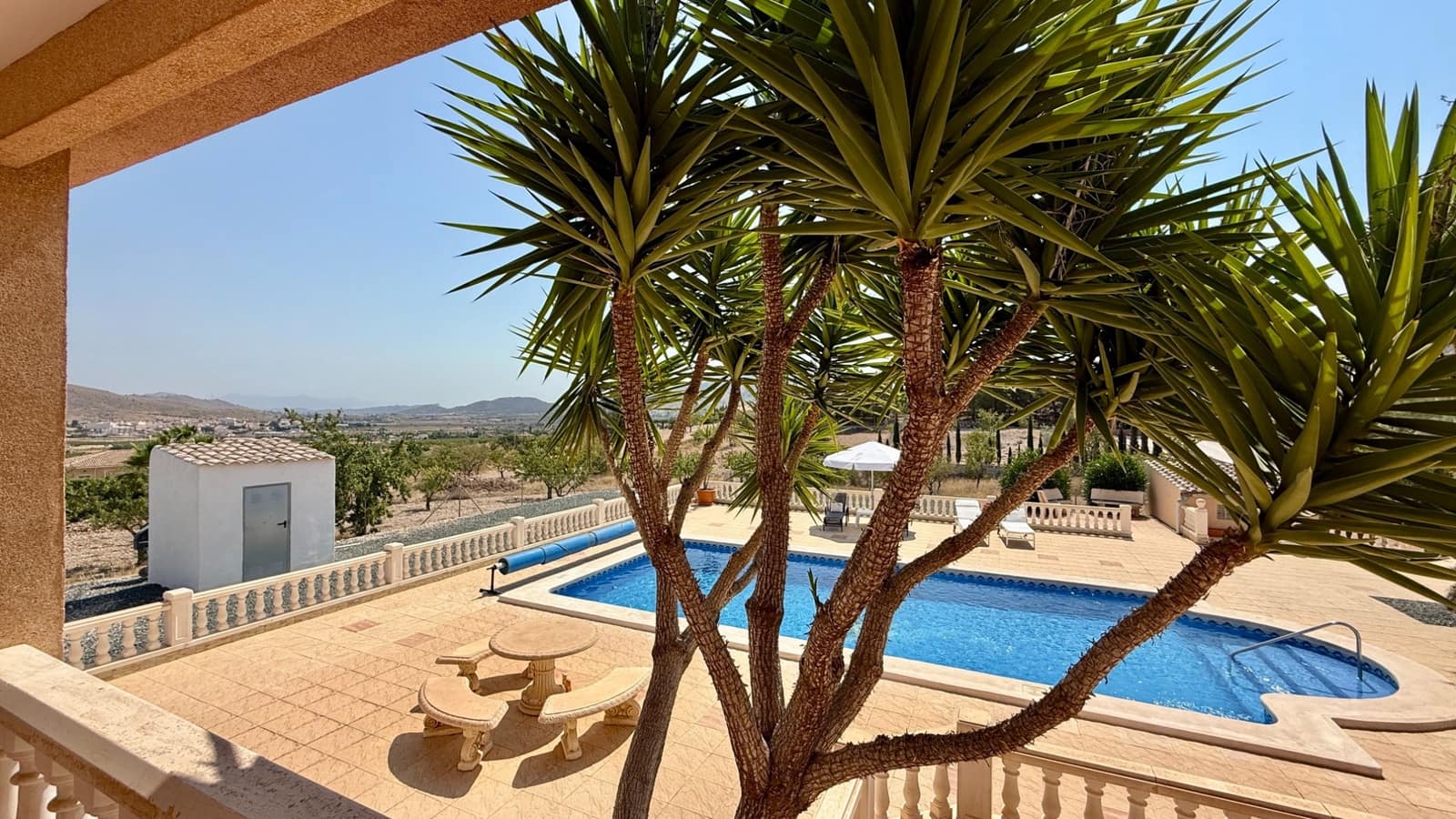 5 makuuhuone Huvila myytävänä paikassa Hondon de los Frailes mukana uima-altaan 
autotalli - 440 000 € (Ref: 9428130)