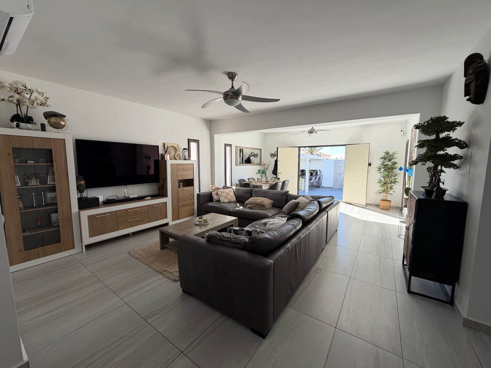 5 slaapkamer Villa te koop in Alicante stad met zwembad garage - € 498.000 (Ref: 9428131)