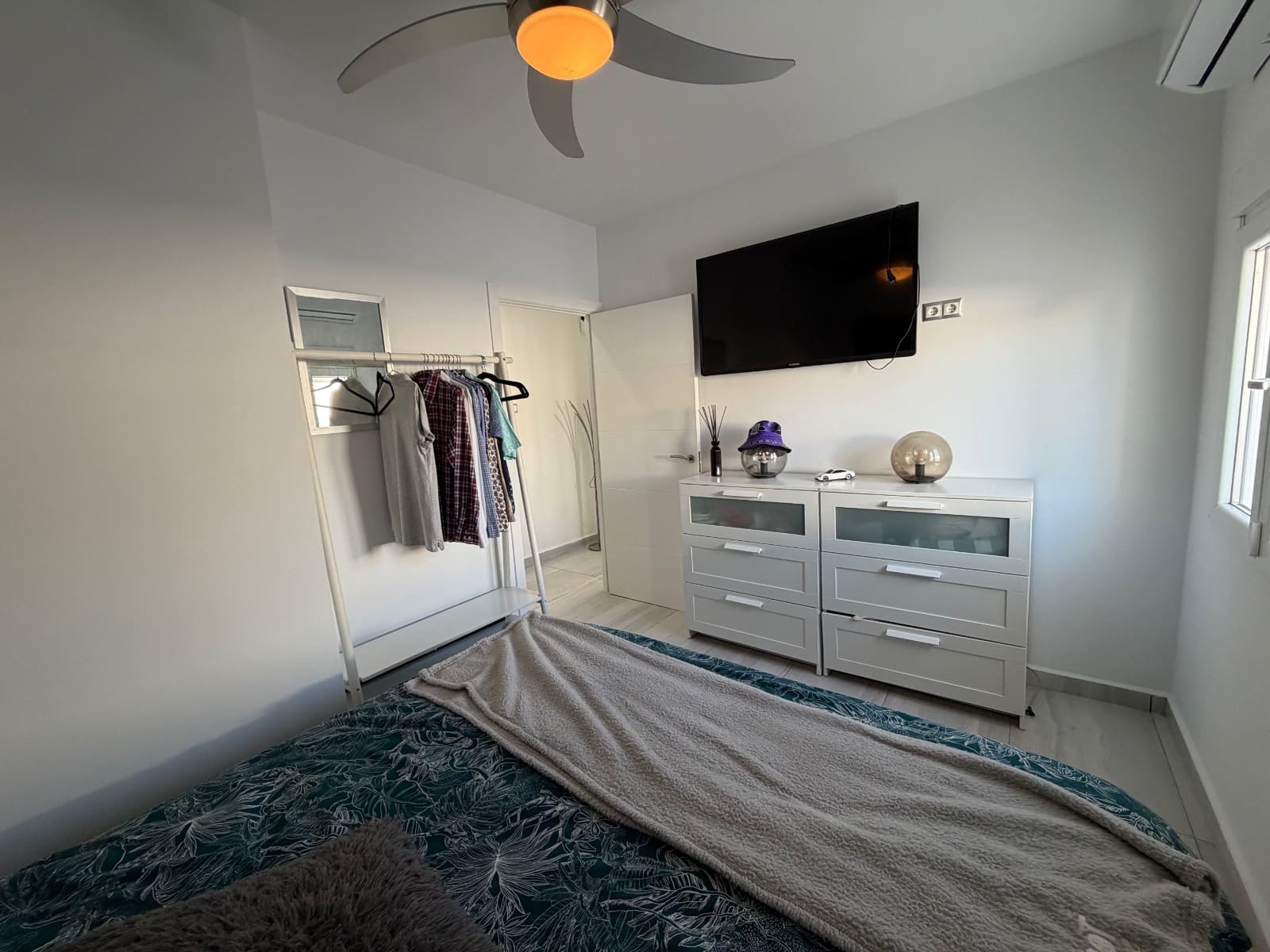 5 slaapkamer Villa te koop in Alicante stad met zwembad garage - € 498.000 (Ref: 9428131)