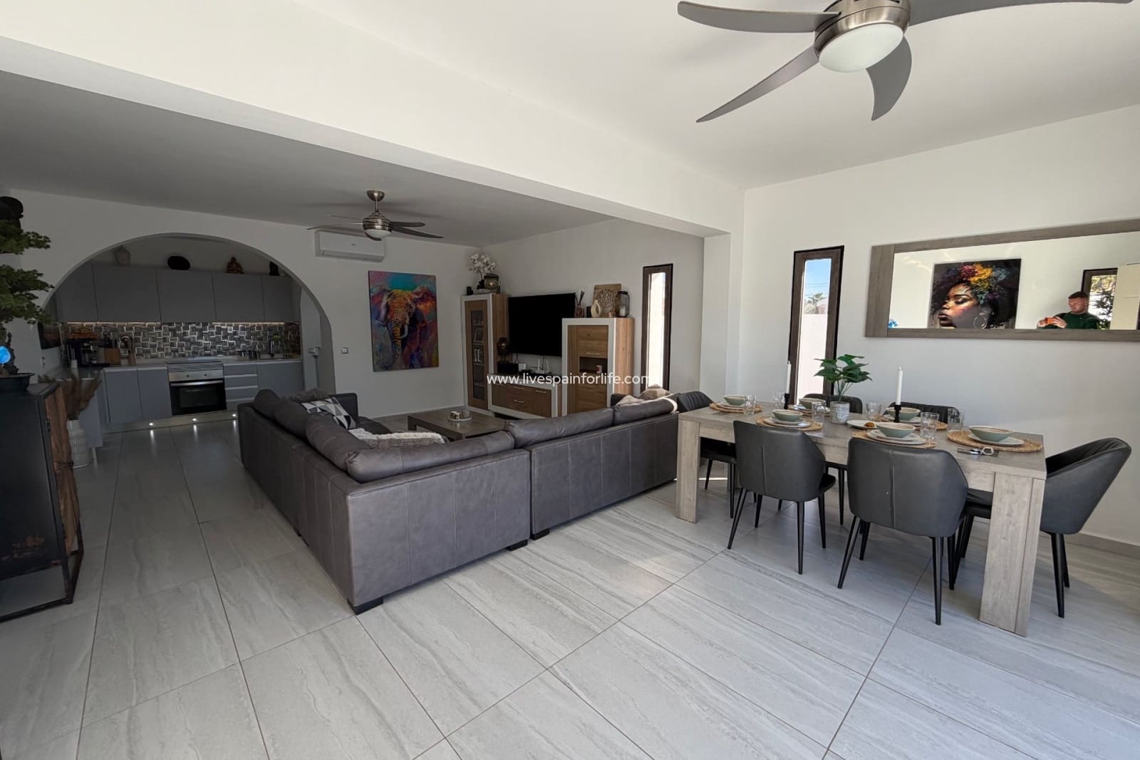 5 bedroom Villa for sale in Ciudad Quesada with pool garage - € 498,000 (Ref: 9428133)