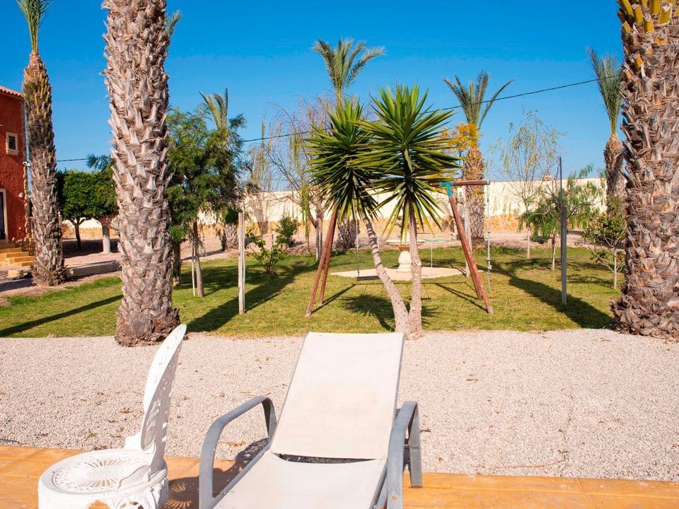 6 sypialnia Finka/Dom wiejski na sprzedaż w Miasto Alicante / Alacant z basenem garażem - 699 950 € (Ref: 9434568)