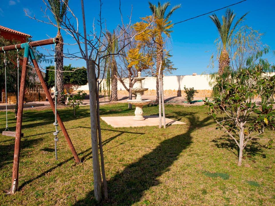 6 sypialnia Finka/Dom wiejski na sprzedaż w Miasto Alicante / Alacant z basenem garażem - 699 950 € (Ref: 9434568)