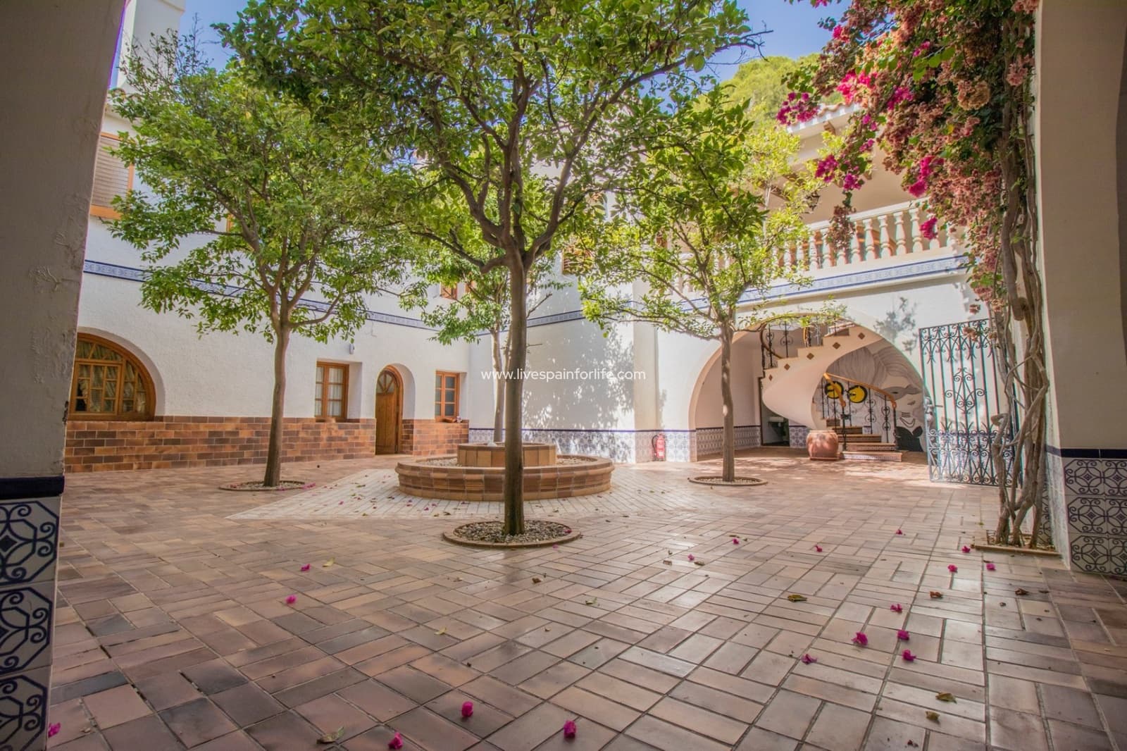 8 soverom Finca/Herregård til salgs i Alicante by med svømmebasseng garasje - € 6 000 000 (Ref: 9434569)