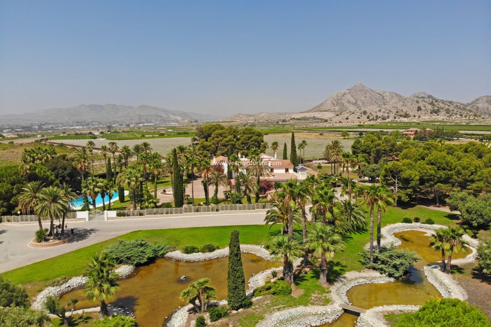 8 bedroom Finca/Country House for sale in Novelda with pool garage - € 6,000,000 (Ref: 9434570)