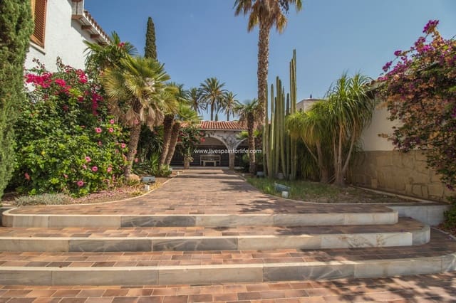 8 soveværelse Finca/Landehus til salg i Novelda med swimmingpool garage - € 6.000.000 (Ref: 9434570)