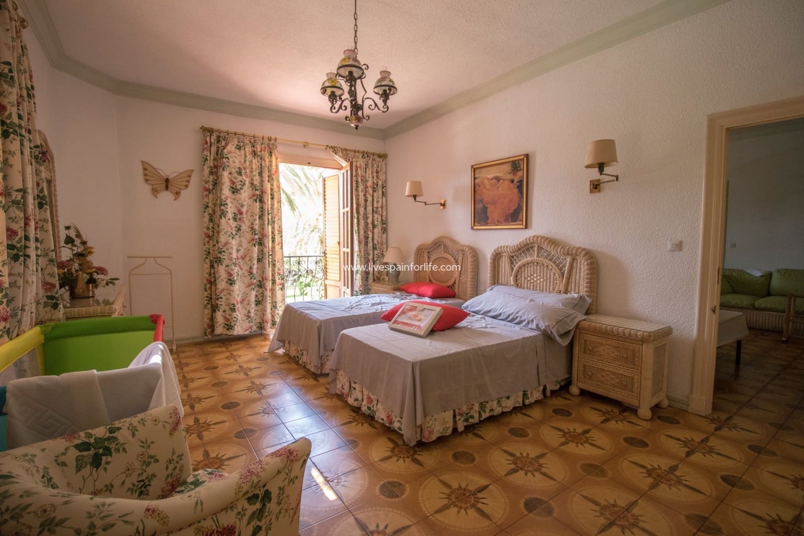 8 bedroom Finca/Country House for sale in Novelda with pool garage - € 6,000,000 (Ref: 9434570)