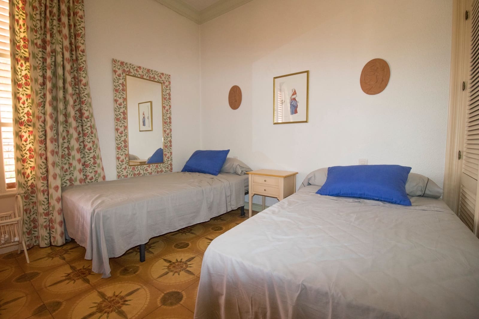 8 bedroom Business for sale in Novelda with pool garage - € 6,000,000 (Ref: 9434571)