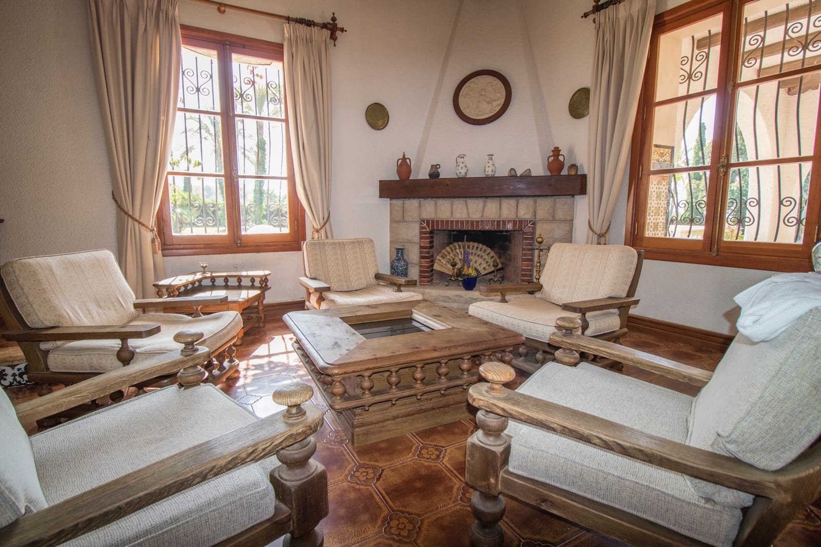 8 bedroom Business for sale in Novelda with pool garage - € 6,000,000 (Ref: 9434571)