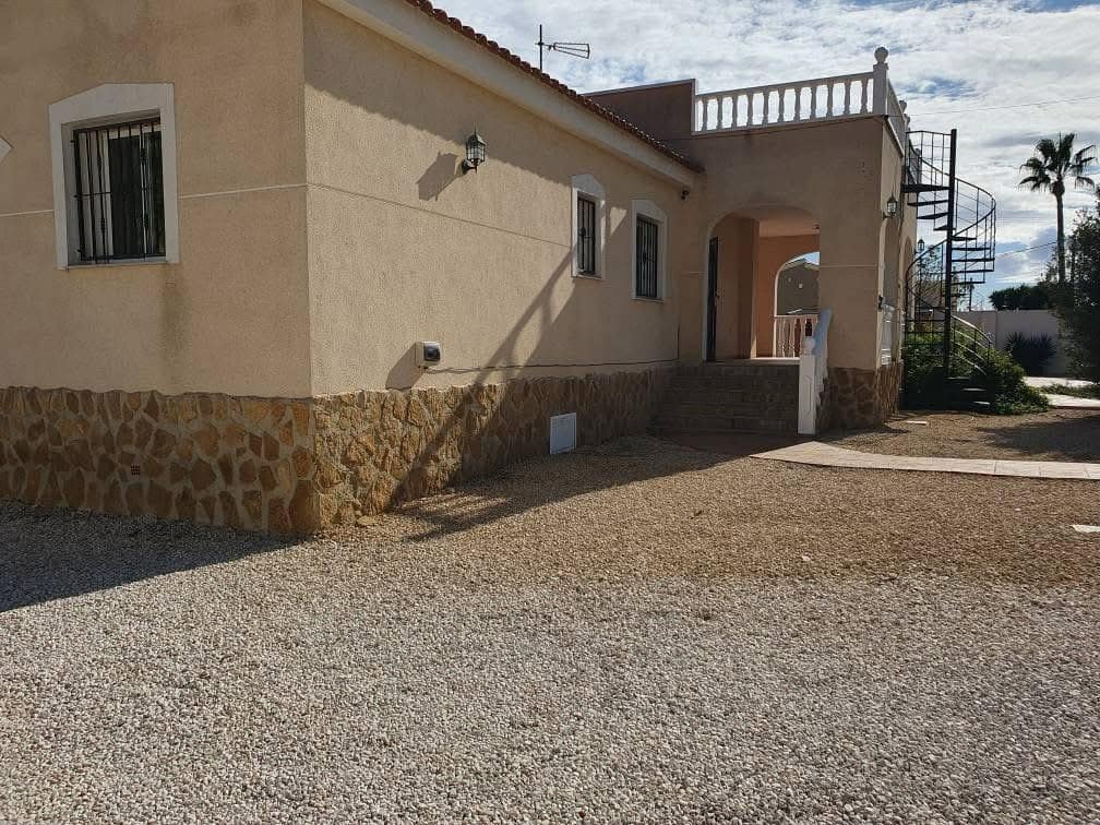 3 sypialnia Finka/Dom wiejski na sprzedaż w Catral z basenem garażem - 285 000 € (Ref: 9434575)