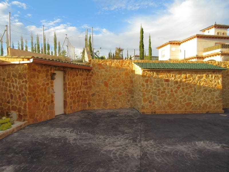 16 bedroom Finca/Country House for sale in Albatera with pool garage - € 1,050,000 (Ref: 9436159)