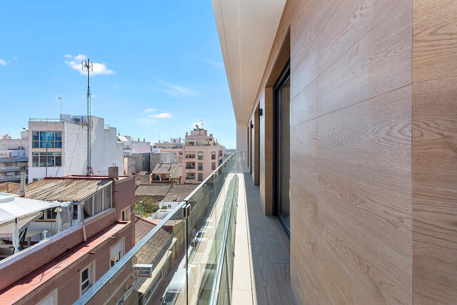 3 bedroom Apartment for sale in Guardamar del Segura with garage - € 360,000 (Ref: 9436160)