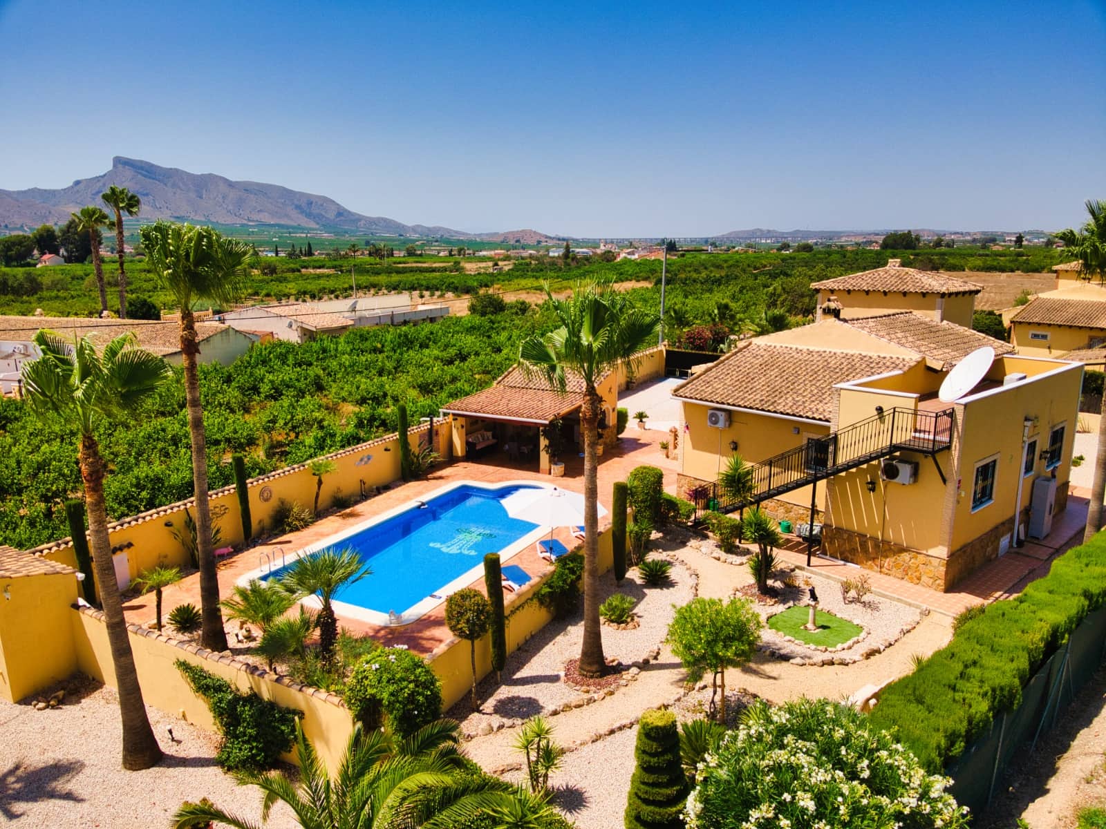 4 slaapkamer Finca/Landhuis te koop in Orihuela met zwembad garage - € 399.500 (Ref: 9436164)