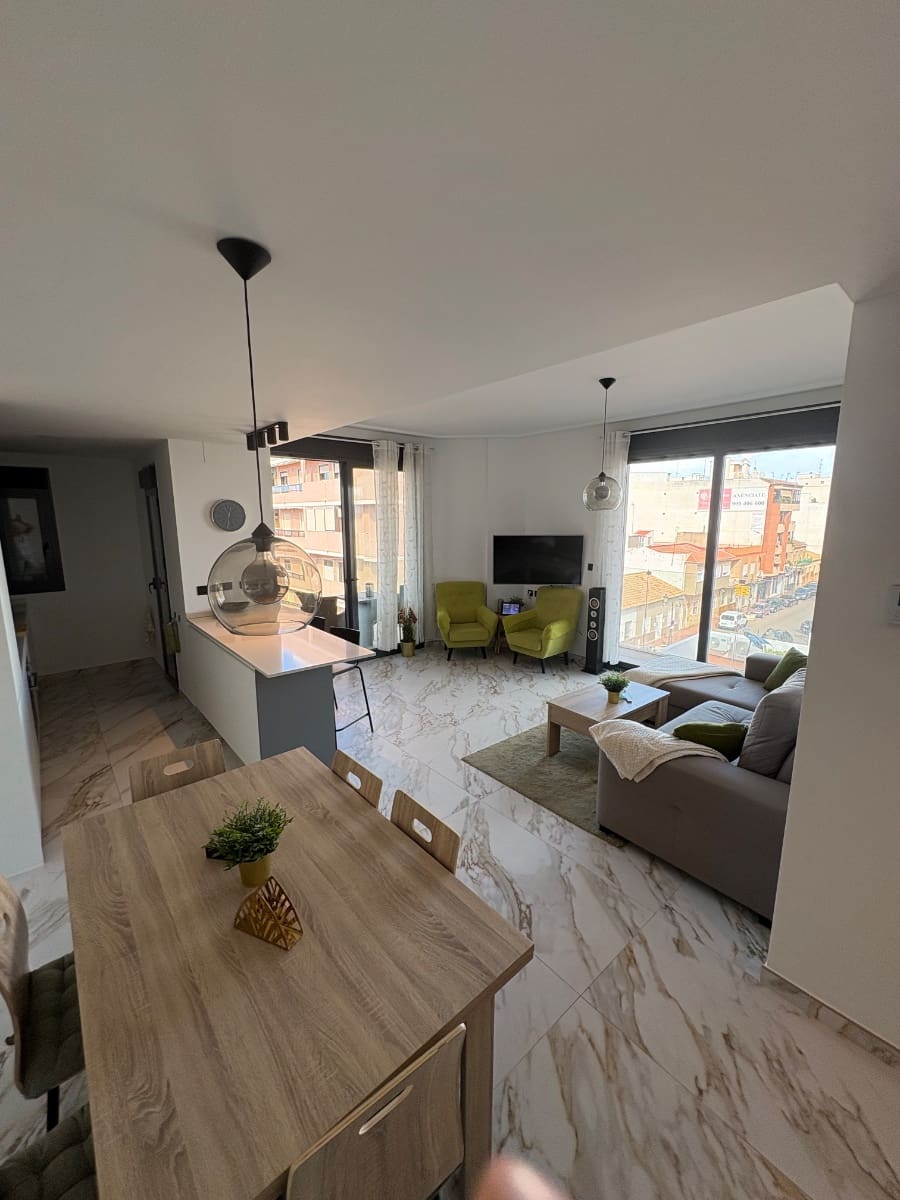 3 Zimmer Apartment zu verkaufen in Guardamar del Segura mit Garage - 360.000 € (Ref: 9453502)