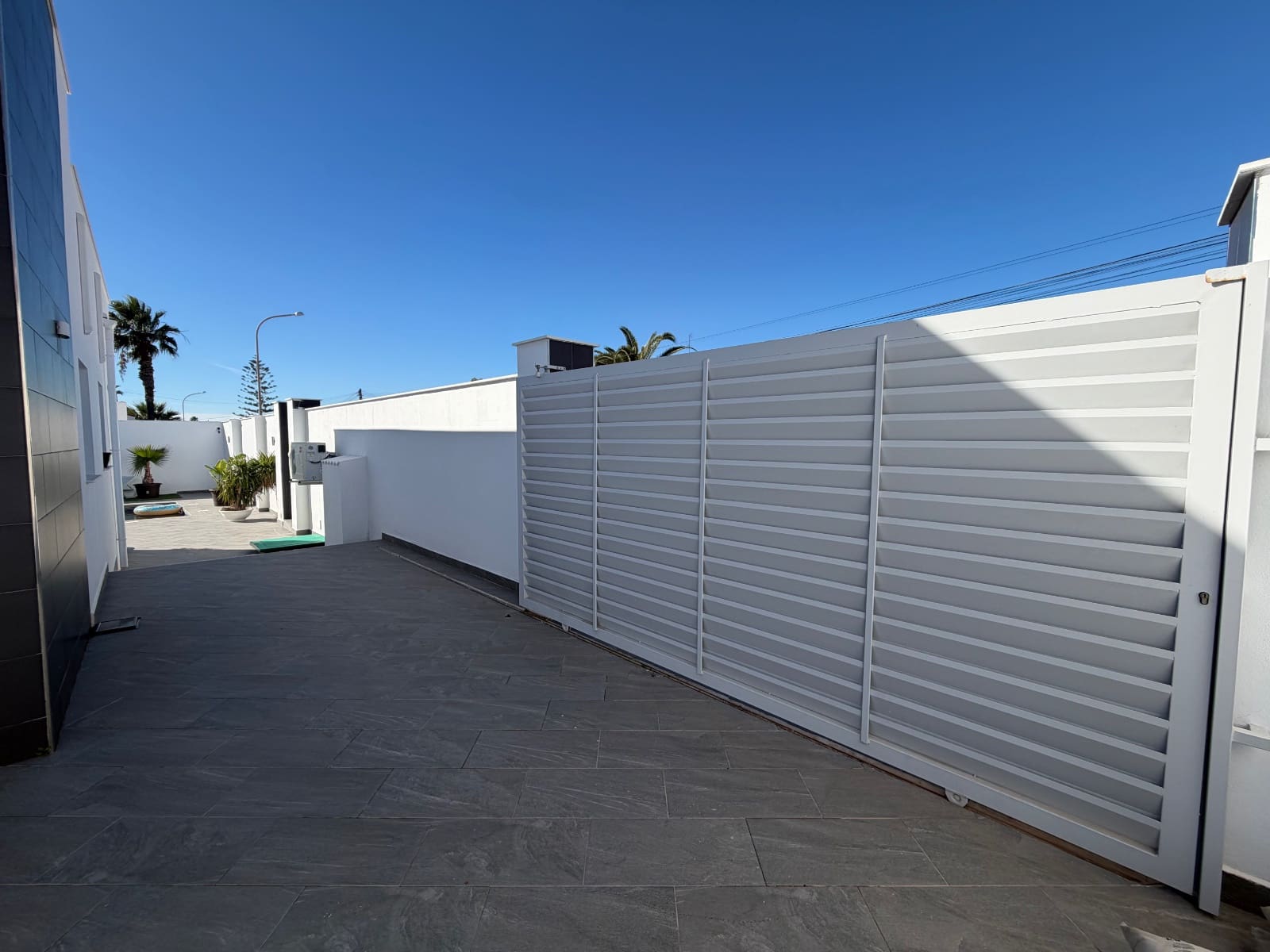 Chalet de 5 habitaciones en Alicante / Alacant ciudad en venta con piscina garaje - 498.000 € (Ref: 9459449)