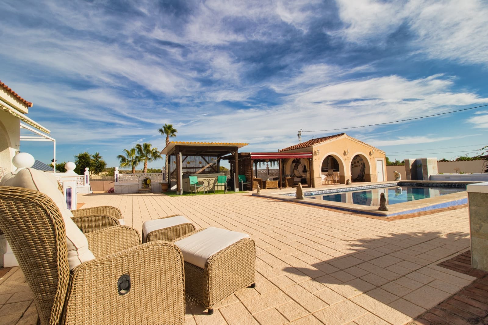 3 bedroom Finca/Country House for sale in Albatera with pool garage - € 410,000 (Ref: 9479307)