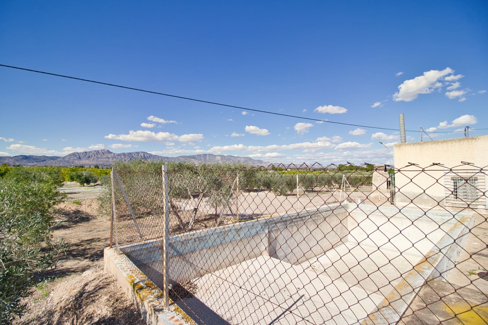 1 bedroom Finca/Country House for sale in Albatera with pool garage - € 130,000 (Ref: 9480577)