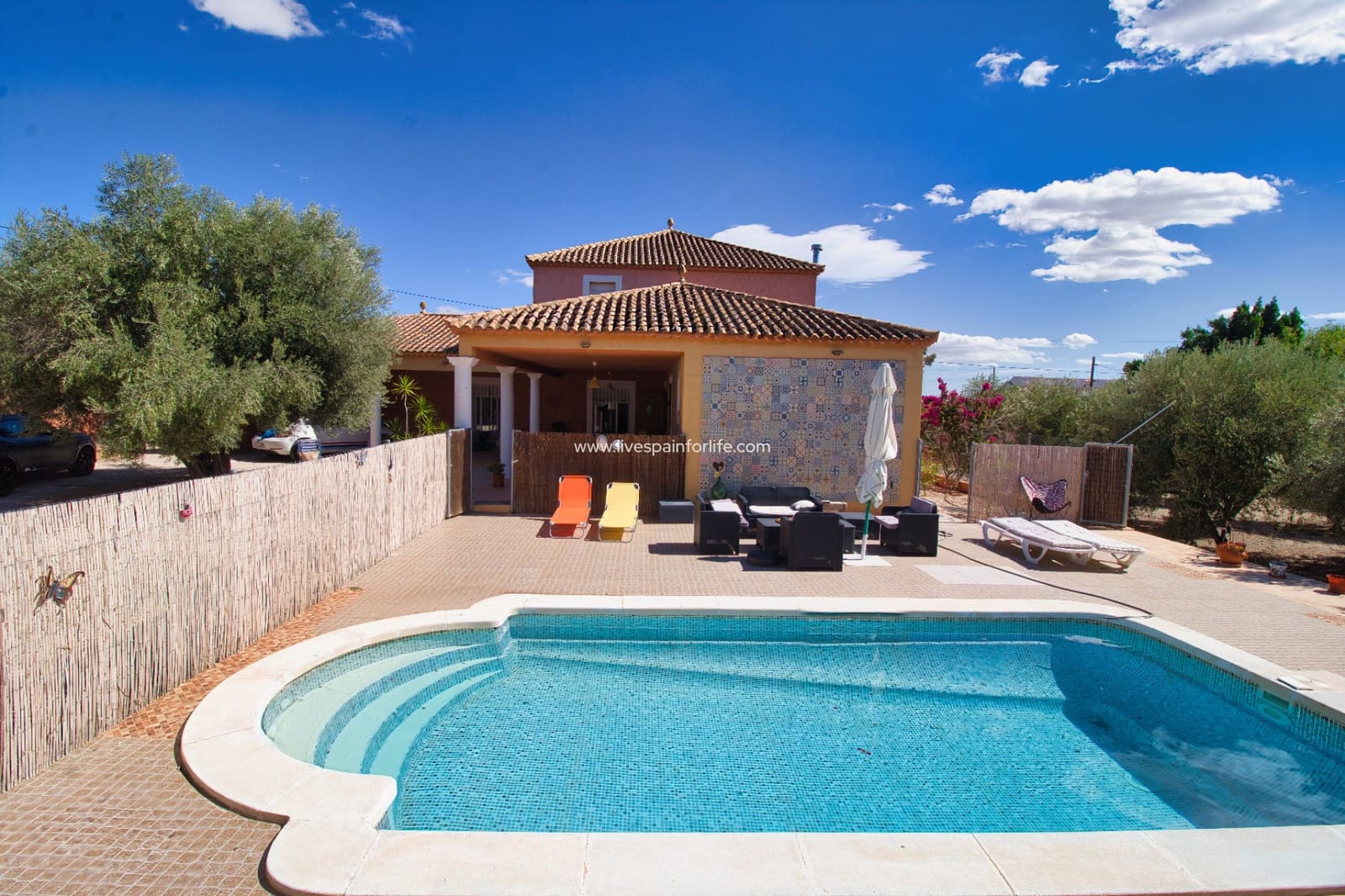 Finca/Casa Rural de 6 habitaciones en Albatera en venta con piscina - 280.000 € (Ref: 9480582)