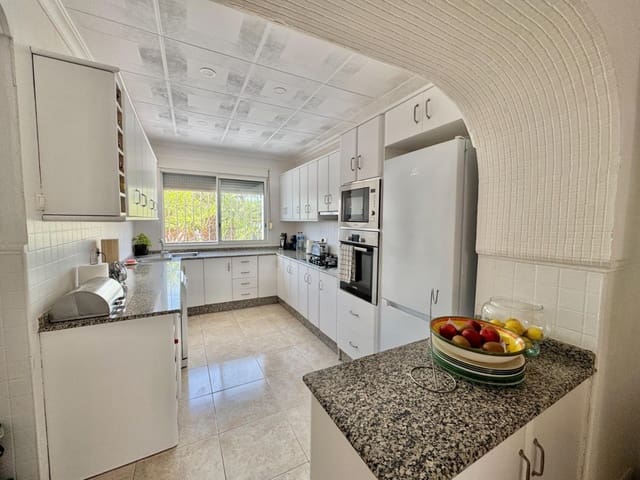 7 slaapkamer Finca/Landhuis te koop in Dolores met zwembad garage - € 649.000 (Ref: 9480584)