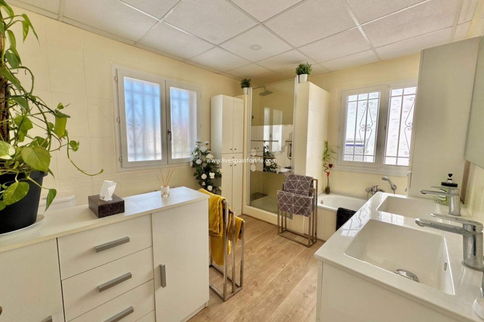 7 sypialnia Finka/Dom wiejski na sprzedaż w Dolores z basenem garażem - 649 000 € (Ref: 9480585)