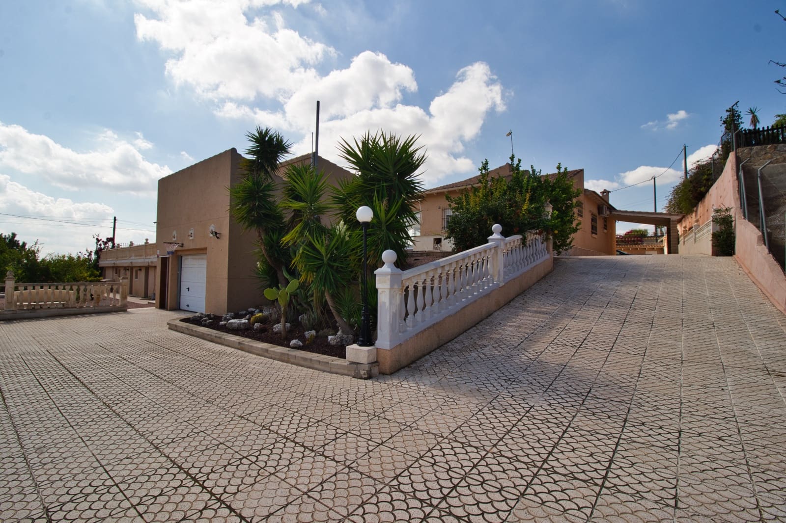 3 sovrum Finca/Hus på landet till salu i Alicante stad med pool garage - 379 995 € (Ref: 9480590)