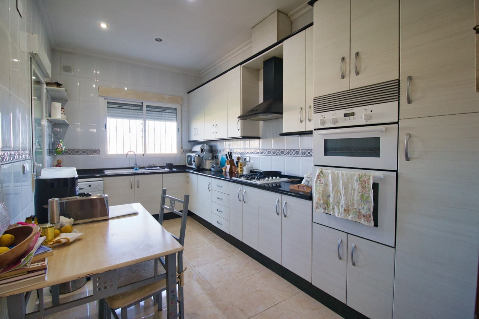 4 bedroom Finca/Country House for sale in Catral with pool - € 385,000 (Ref: 9480592)