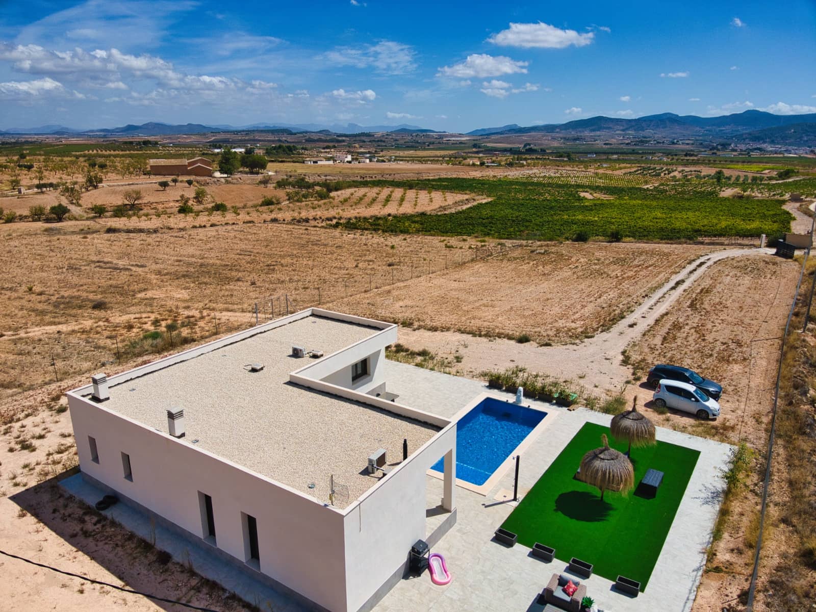3 Zimmer Finca/Landgut zu verkaufen in Pinoso mit Pool Garage - 425.000 € (Ref: 9481404)