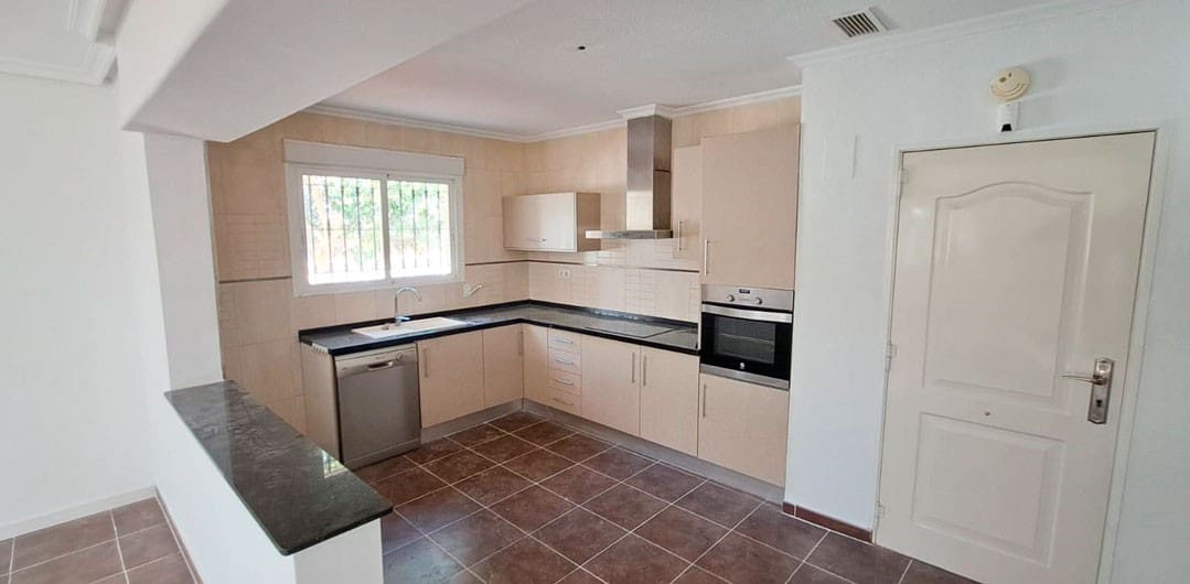 3 bedroom Finca/Country House for sale in Catral with garage - € 385,000 (Ref: 9481408)