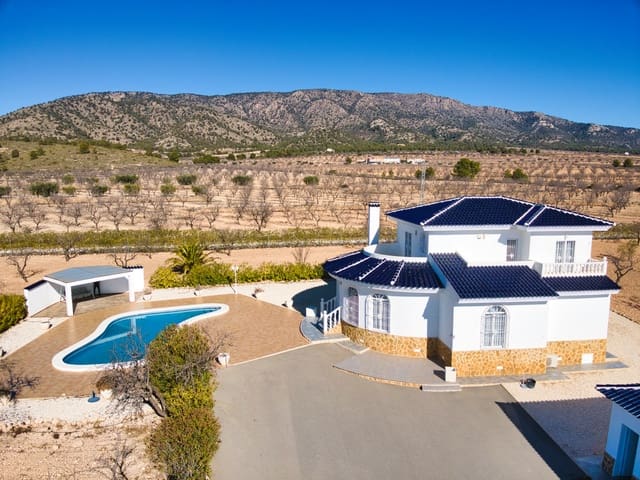 4 soverom Finca/Herregård til salgs i Pinoso med svømmebasseng garasje - € 475 000 (Ref: 9481531)