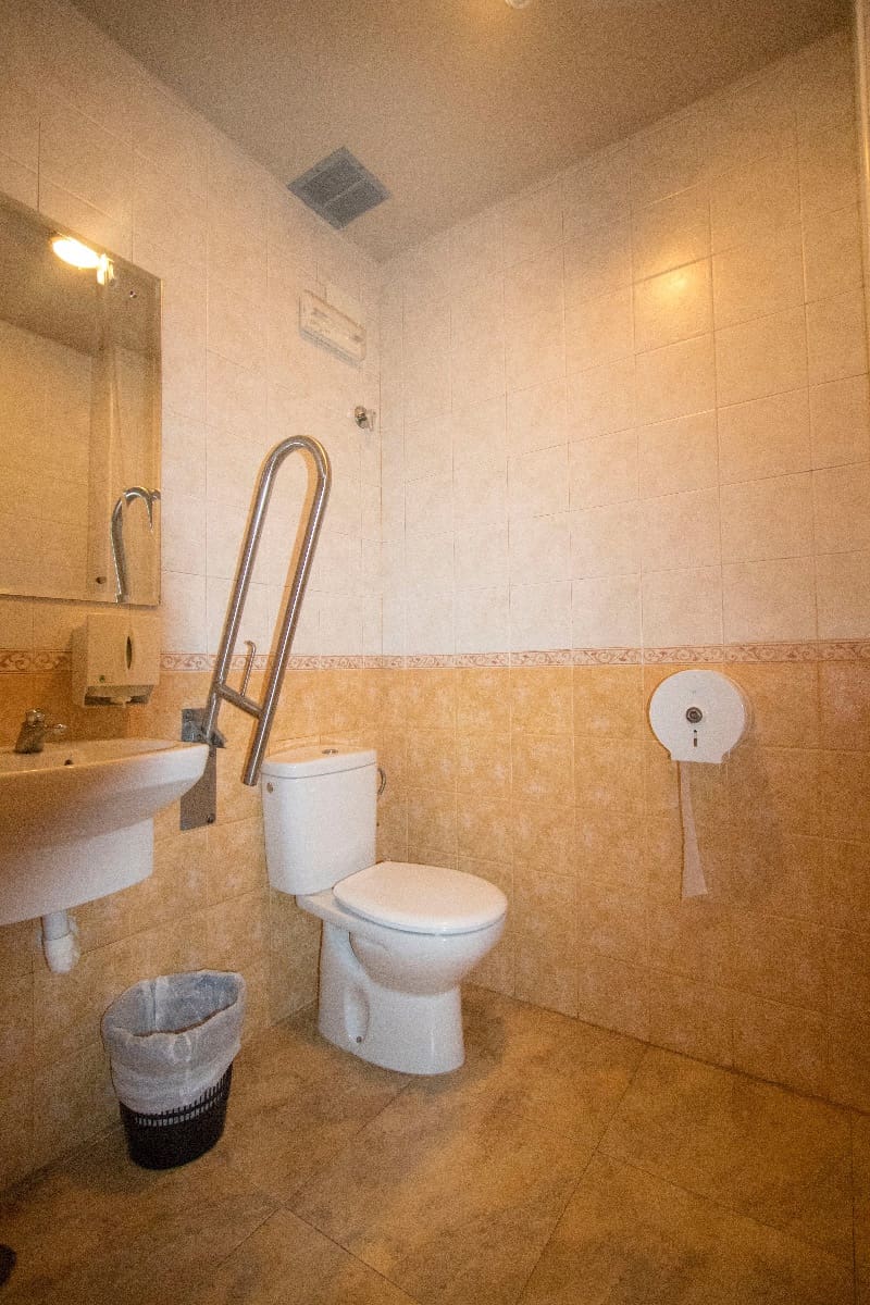 1 bedroom Commercial for sale in Albatera with garage - € 225,000 (Ref: 9488857)