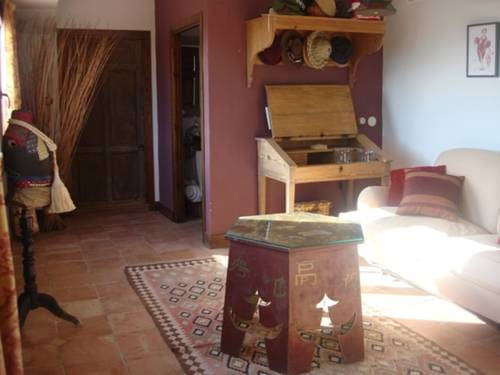 4 sypialnia Finka/Dom wiejski na sprzedaż w Miasto Alicante / Alacant z basenem garażem - 1 745 000 € (Ref: 9489762)