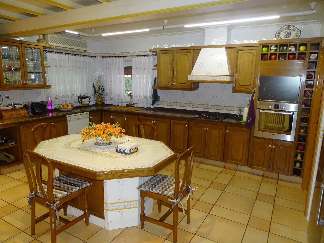 7 soveværelse Finca/Landehus til salg i Santa Pola med swimmingpool garage - € 2.100.000 (Ref: 9489764)