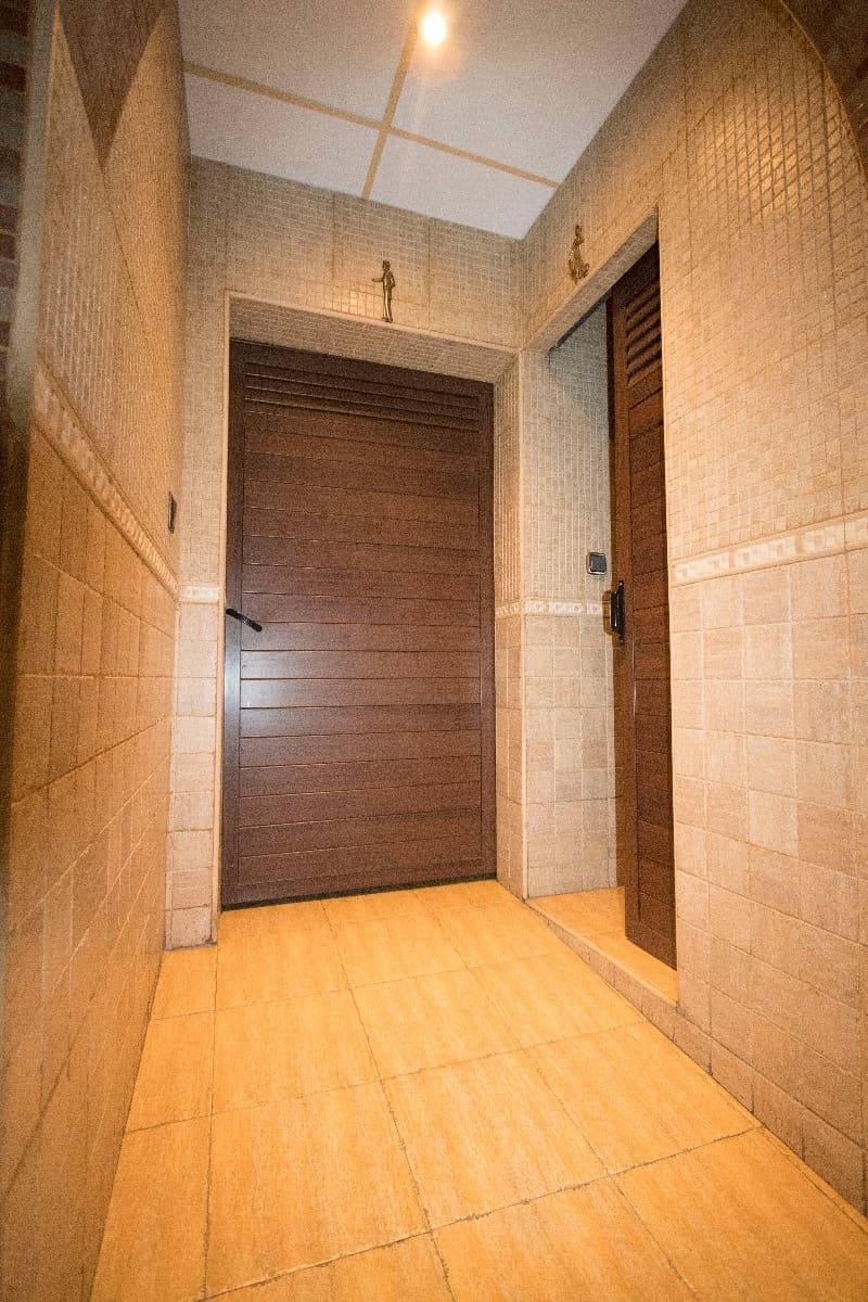 Commercieel te huur in Albatera - € 1.800 (Ref: 9489767)