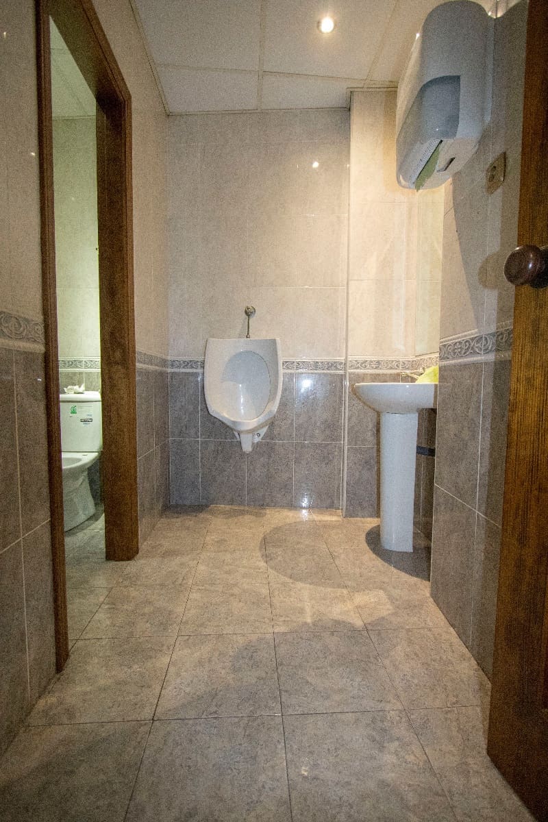 Commercieel te huur in Albatera - € 1.800 (Ref: 9489767)