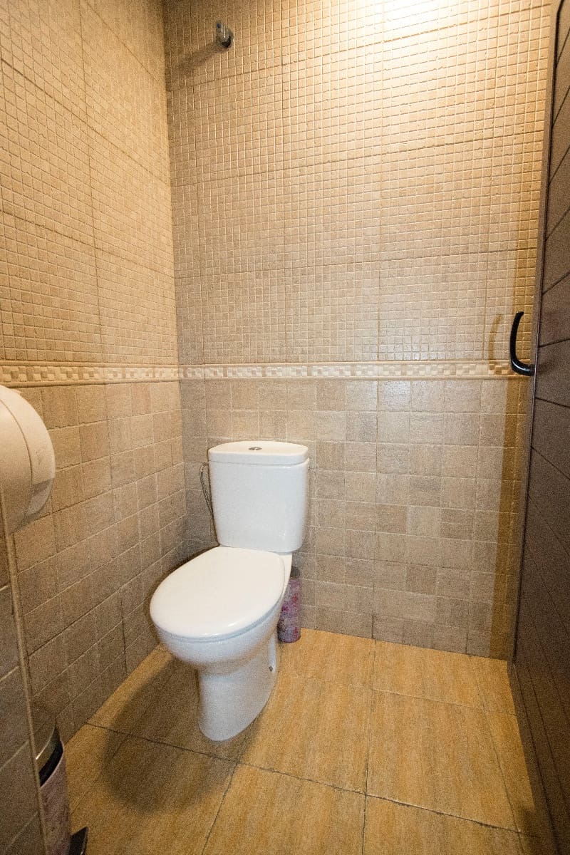 Commercieel te huur in Albatera - € 1.800 (Ref: 9489767)