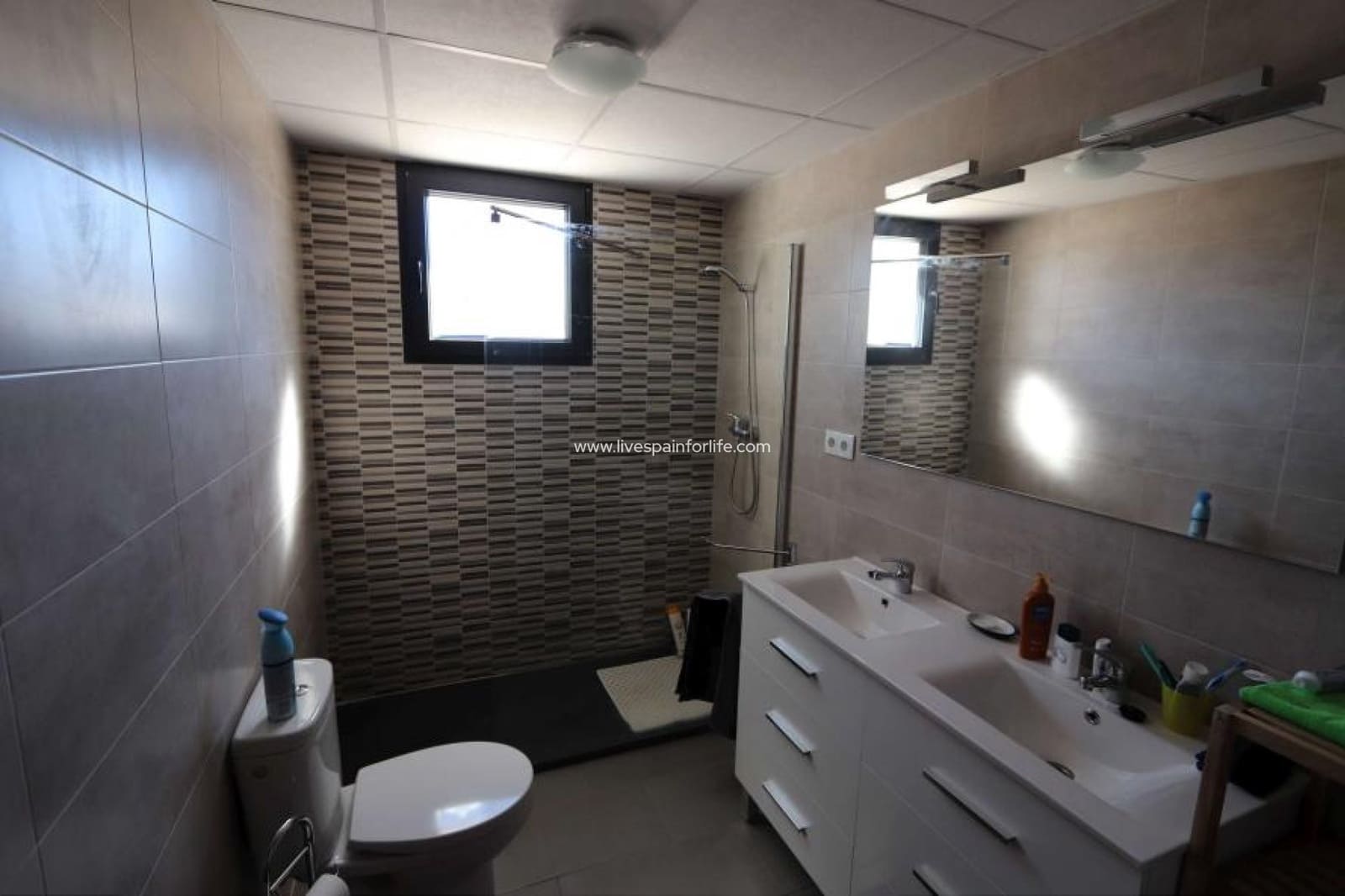 4 bedroom Villa for sale in Hondon de las Nieves with pool garage - € 350,000 (Ref: 9489772)