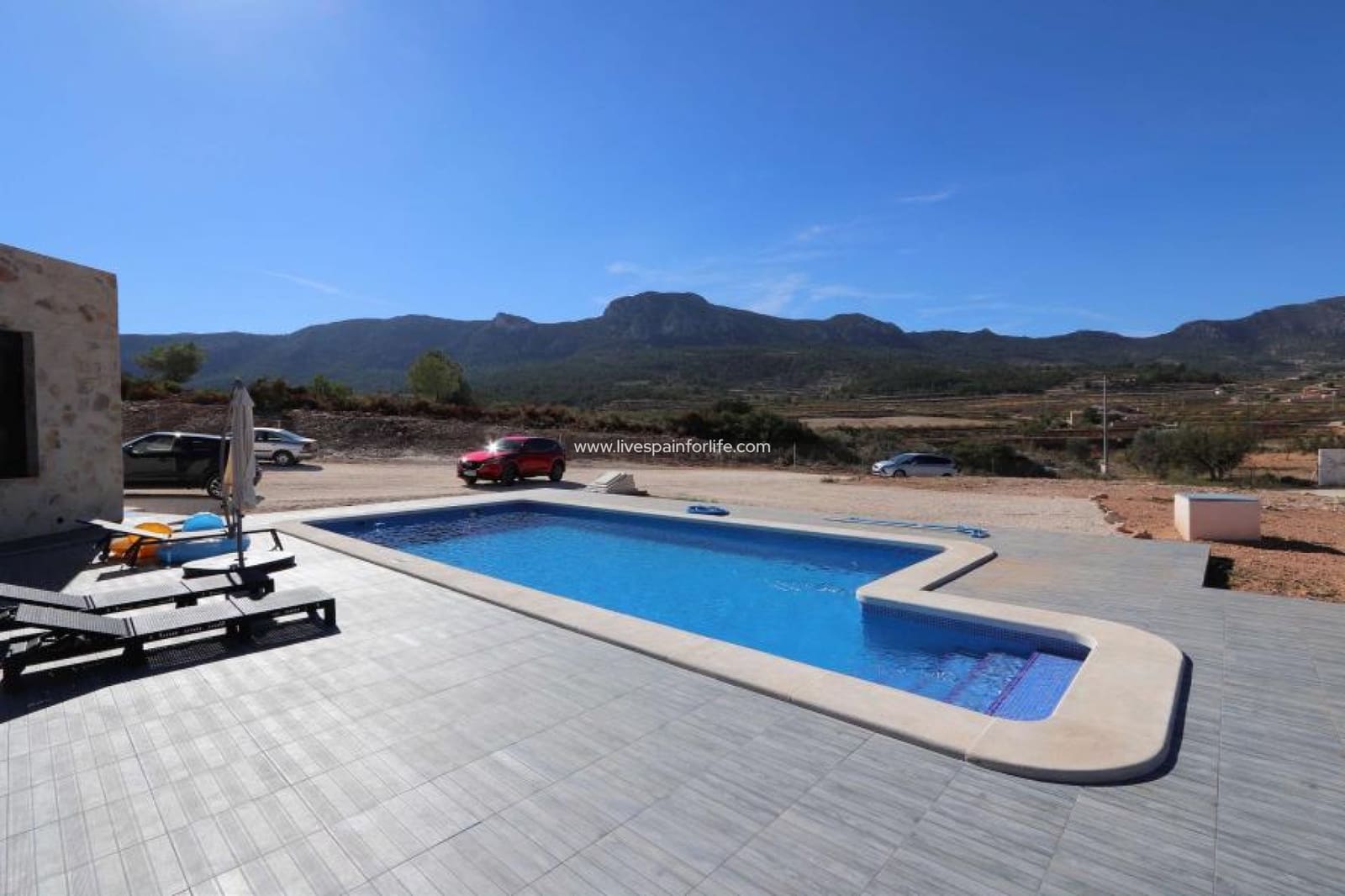 4 bedroom Villa for sale in Hondon de las Nieves with pool garage - € 350,000 (Ref: 9489772)