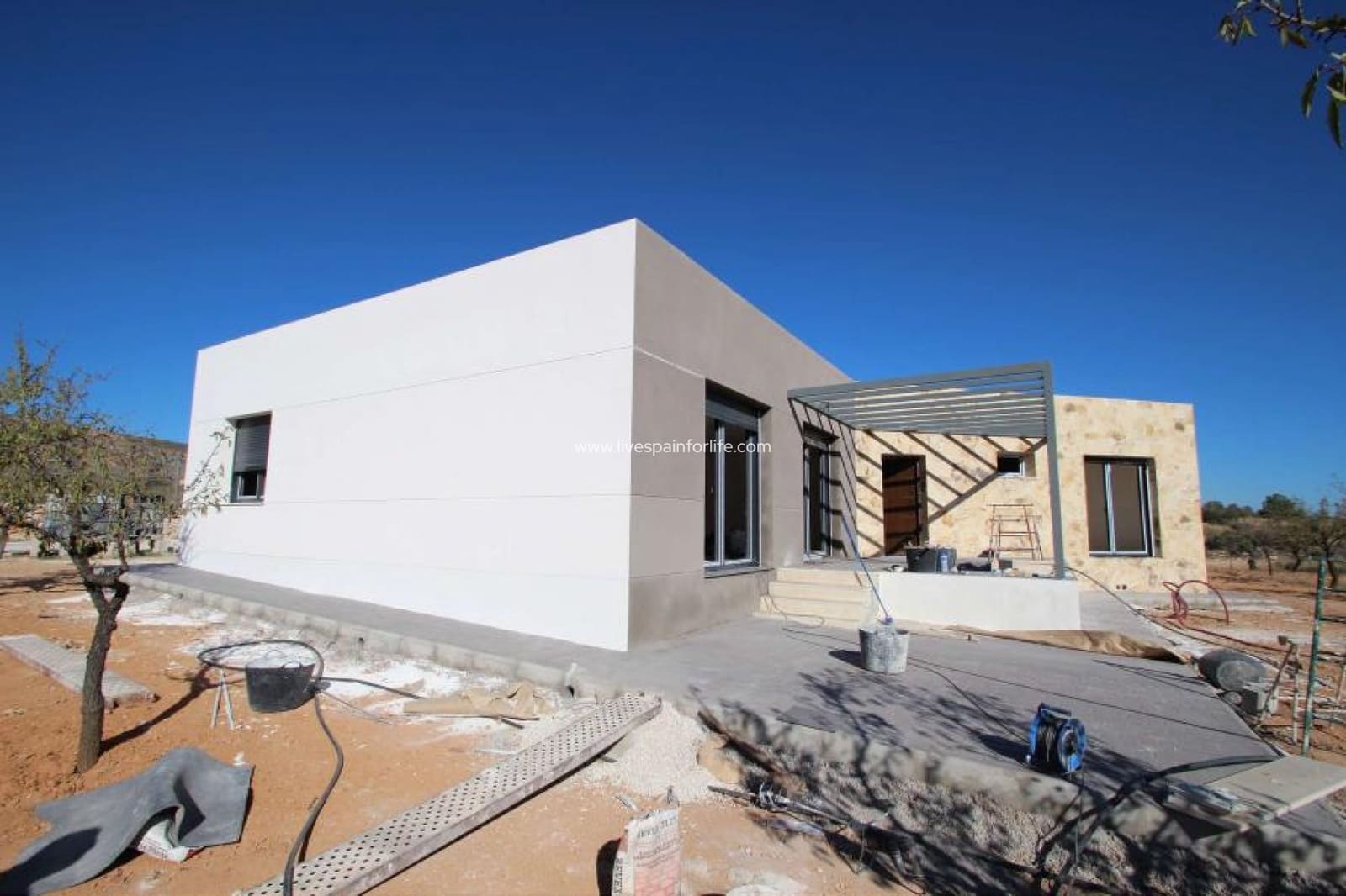 4 bedroom Villa for sale in Hondon de las Nieves with pool garage - € 350,000 (Ref: 9489772)