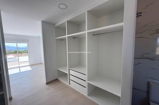 3 sovrum Villa till salu i Pinoso med pool garage - 356 000 € (Ref: 9492734)