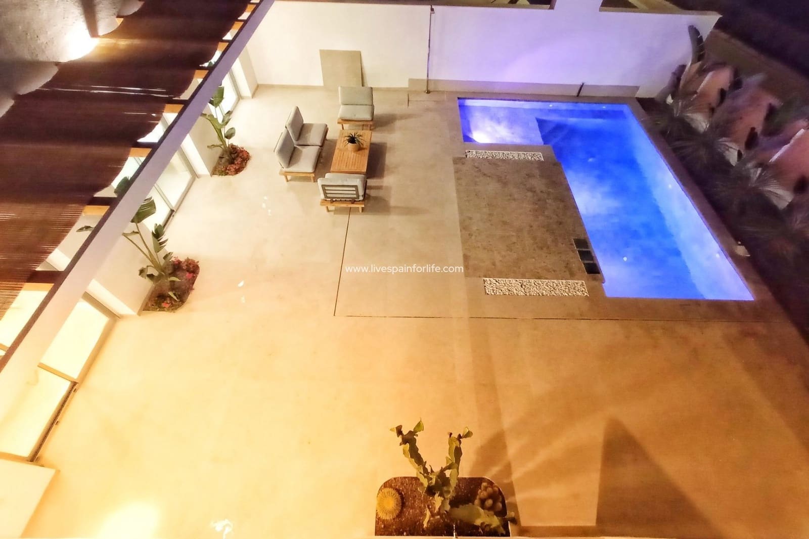 3 bedroom Villa for sale in Benijofar with pool garage - € 459,900 (Ref: 9492735)