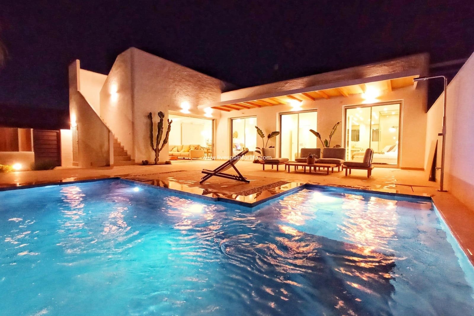 3 bedroom Villa for sale in Benijofar with pool garage - € 459,900 (Ref: 9492735)